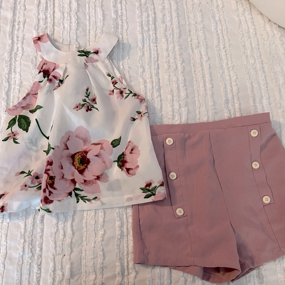 Bundle of 5 toddler outfits